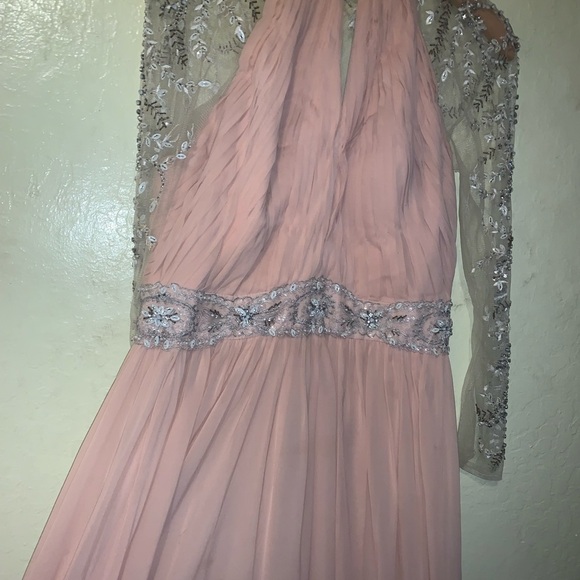 Beautiful light coral formal dress. - Picture 2 of 6